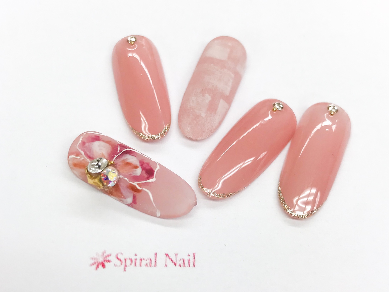 Spiral Nail Coco スパイラルネイル ココ 美容室フォルテ Forte 東京 表参道 青山 原宿 銀座 静岡 焼津 藤枝 島田 掛川 榛原で美容室を展開のフォルテグループ