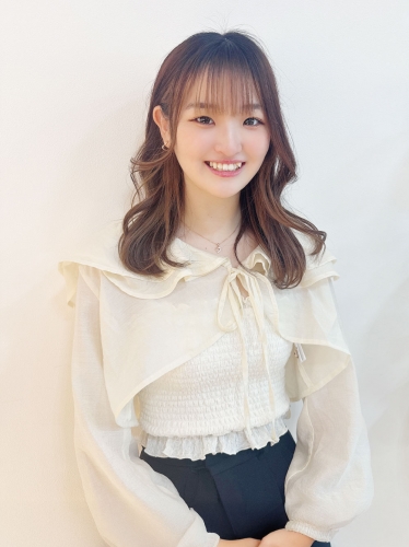 尾関 真衣
