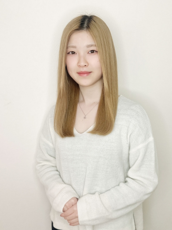 向川 留美愛