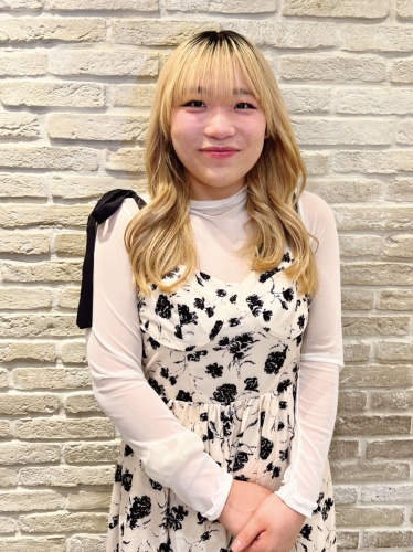 上田 瞳依